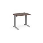 TR10 straight desk 600mm deep