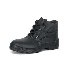 Beeswift Click Chukka Boot Black 6