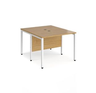 Maestro 25 bench straight desks 1200mm