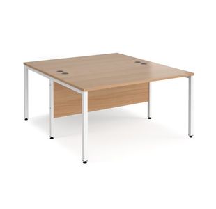 Maestro 25 bench straight desks 1600mm