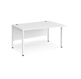 Maestro 25 bench right hand wave desk