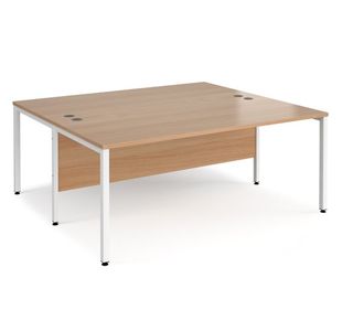 Maestro 25 bench straight desks 1600mm