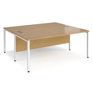 Maestro 25 bench straight desks 1600mm