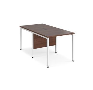 Maestro 25 bench straight desks 1600mm