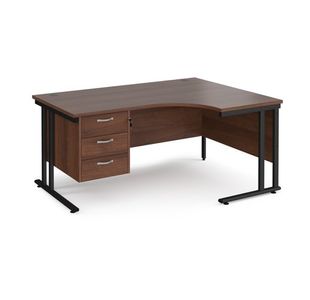 Maestro 25 cant rh erg desk 3 drawer ped