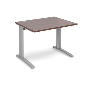 TR10 straight desk 800mm deep