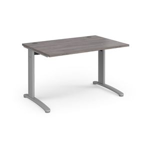 TR10 straight desk 800mm deep