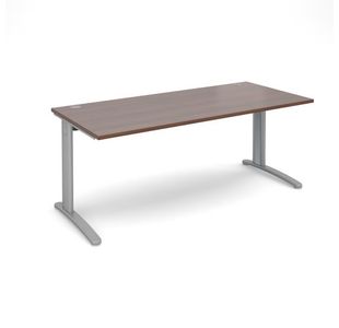 TR10 straight desk 800mm deep