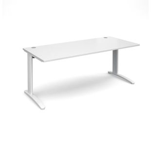 TR10 straight desk 800mm deep