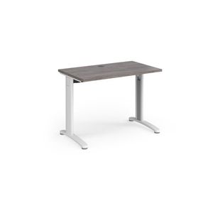 TR10 straight desk 600mm deep