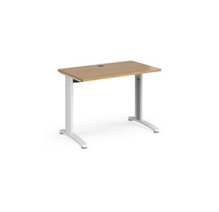 TR10 straight desk 600mm deep