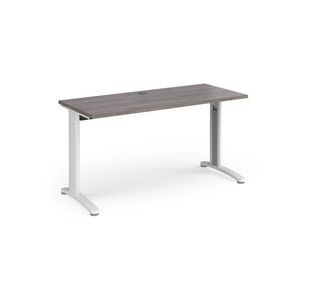 TR10 straight desk 600mm deep