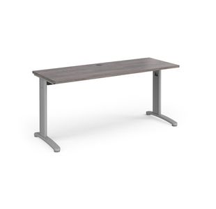 TR10 straight desk 600mm deep