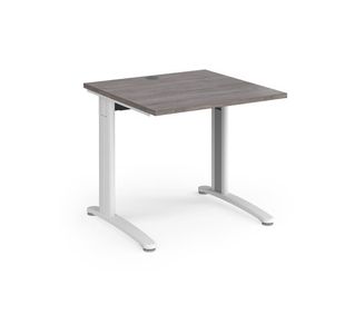 TR10 straight desk 800mm deep