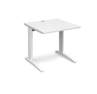 TR10 straight desk 800mm deep