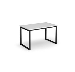 Otto dining table