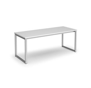 Otto dining table