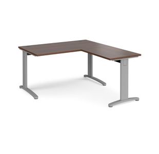 TR10 single desk with return