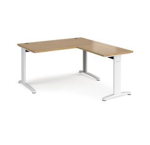 TR10 single desk with return