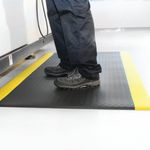 5 Star Anti-Fatigue Diamond Mat 0.6 x 0.9m Black/Yellow FS712655
