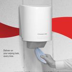 Wypall L20 Essential Centrefeed Wiping Paper Roll 2 Ply Blue (Pack of 6) 7277