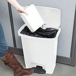 Rubbermaid Slim Jim Pedal Bin 30 Litres White 1883555