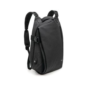i-Stay 15.6 Inch Laptop/Tablet Expandable Backpack USB Grey is0211