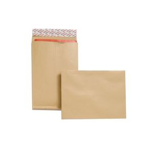 New Guardian C4 Envelopes Gusset Peel/Seal Manilla (Pack of 25) F27666