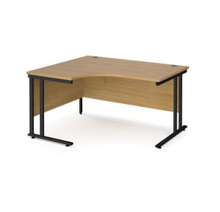 Maestro 25 left hand ergonomic desk 1400mm wide - black cantilever leg frame, oak top
