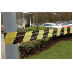VFM Striped Tape Barrier 500m Black/Yellow (Non-adhesive suitable for indoor or outdoor use) 304927