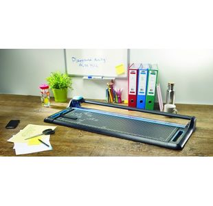 Avery A1 Precision Trimmer 880