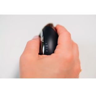 Evoluent4 Wls Rh Vertical Mouse S