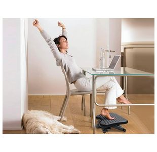 Q-Connect Height Adj Footrest Black