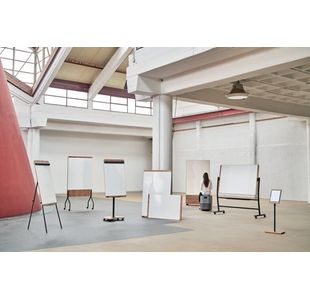 Natural Design Tripod Flipchart