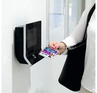Durable Proximity Card Holder Pk10