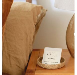 Freda Period Hotel Kit Pk100
