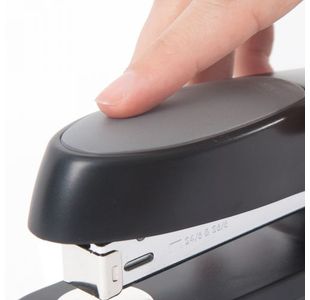 Rapesco R9 Manta Ray Fstr Stap Blk