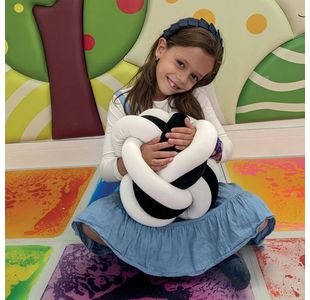 Compact Cuddle Ball Black/White