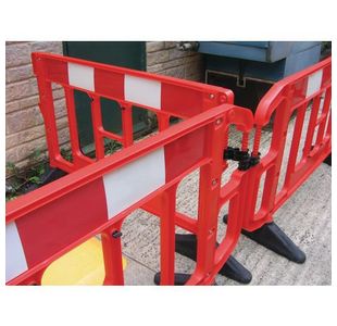 Safety Barrier 2M Pack Of 2 358784
