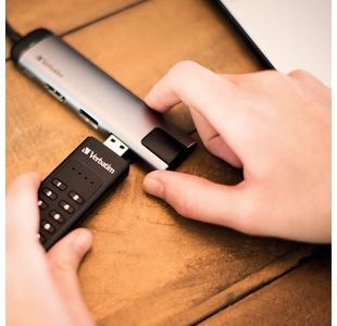 Verbatim Keypad Secure Usb 3.0 32Gb